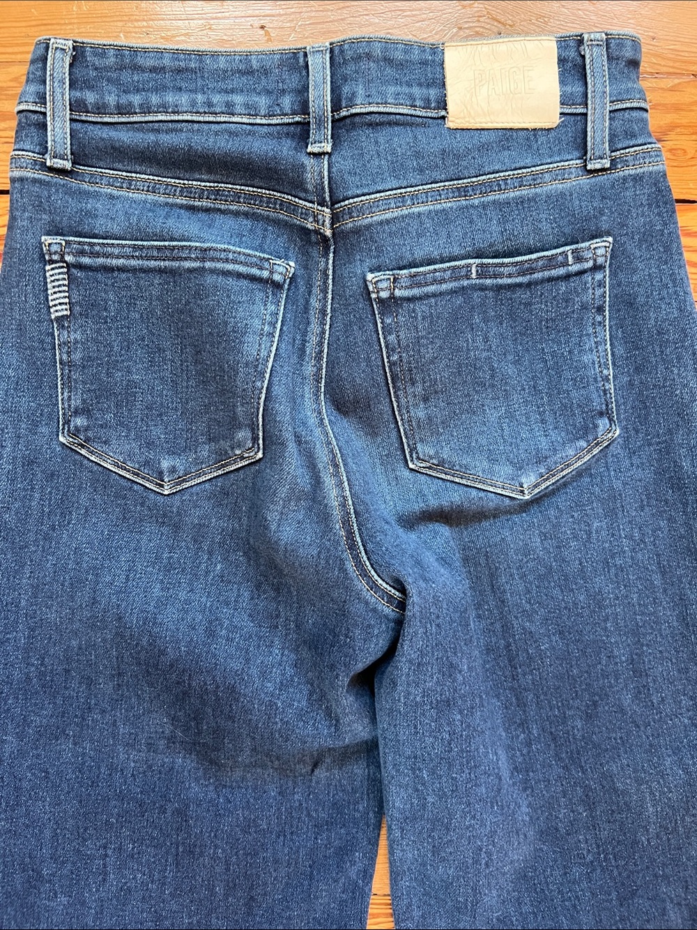 PAIGE Anessa Wide Leg Jean - Picture 9 of 11